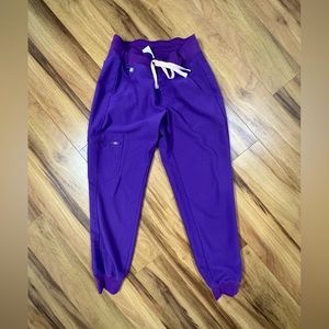 Limited Edition Figs Scrub Set in Ultraviolet